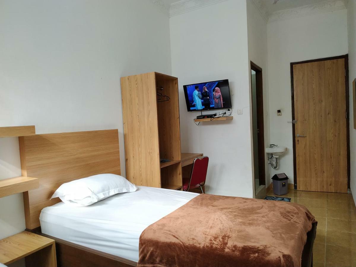 Reddoorz Syariah Near Lahat Station Zewnętrze zdjęcie